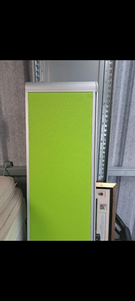 Brand new desk screen with fittings
