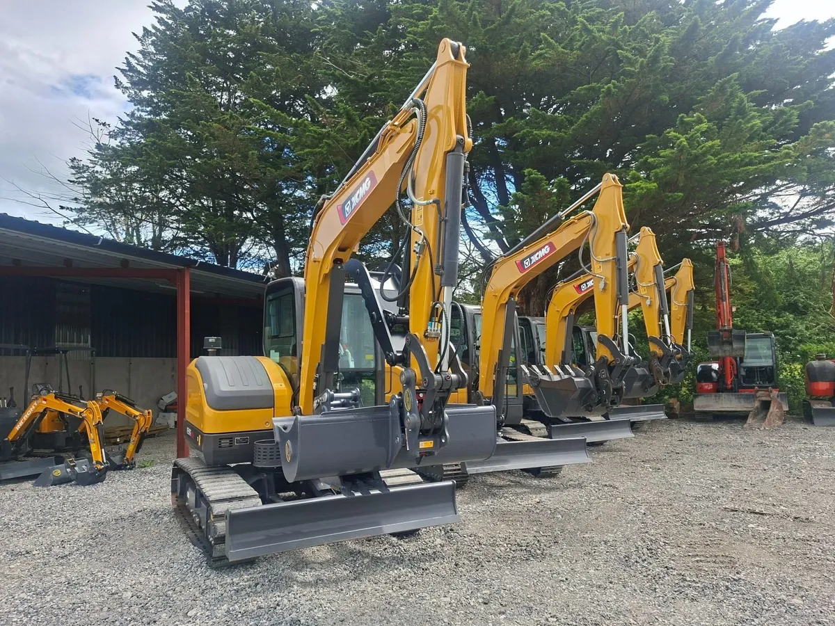 2026 New XCMG XE60G PRO 6ton 3 Buckets Kubota - Image 4