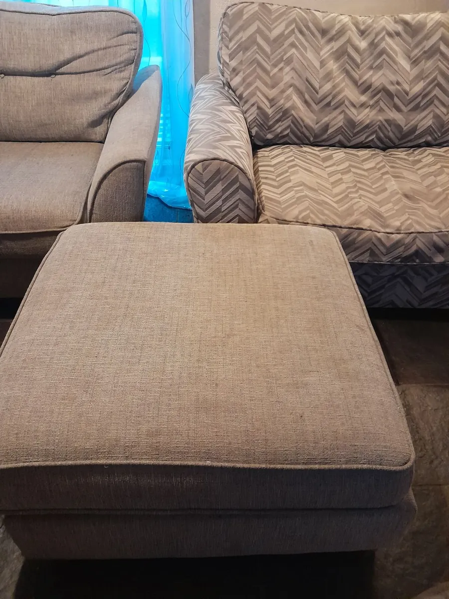 Couches - Image 3