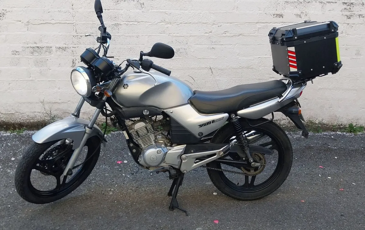 YAMAHA YBR 125 - Image 2