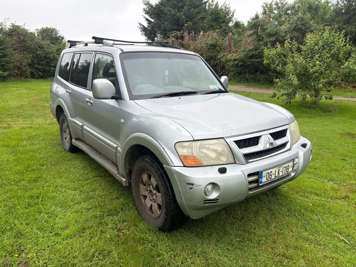 06 Mitsubishi Pajero 3.2 LWB Commercial - Image 2