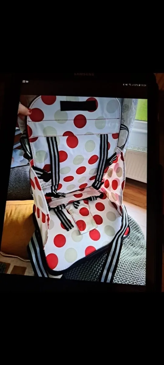 Child portable dinng seat - Image 1