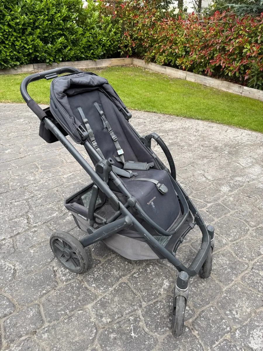 UppaBaby Vista v2 - Image 1