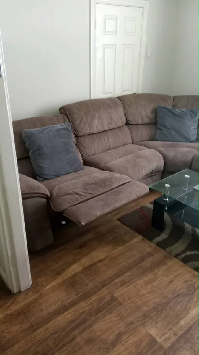 Corner Sofa - Image 4