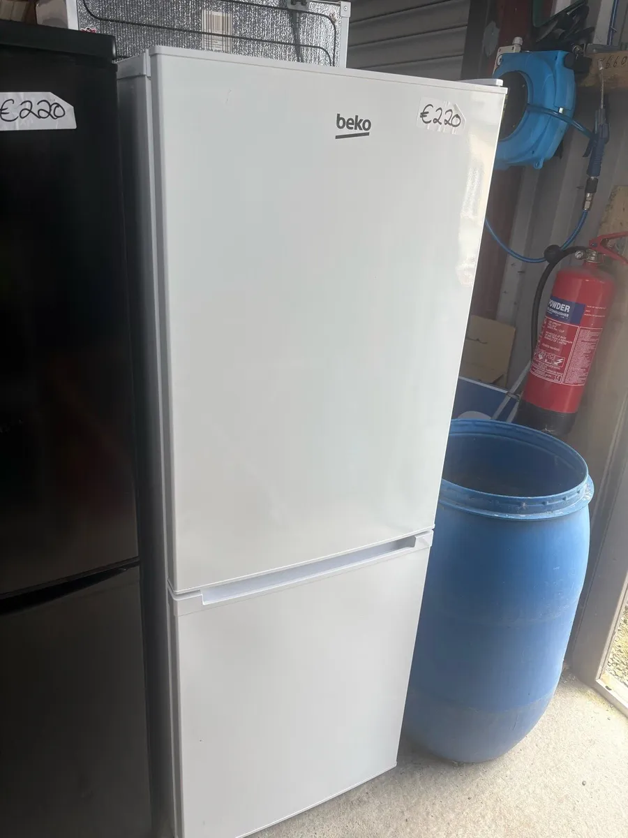 Beko fridge / freezer - Image 1