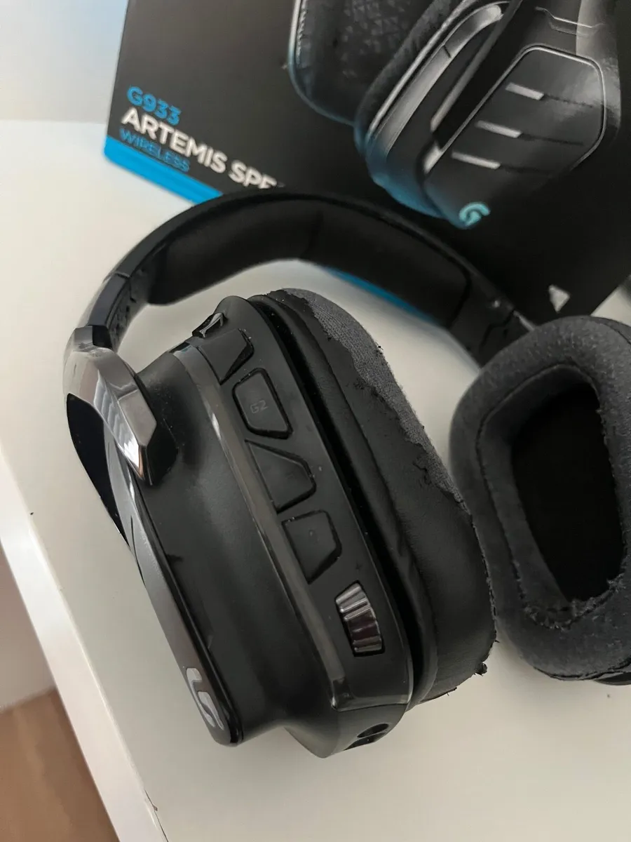 Logitech G933 Artemis Spectrum Wireless Headset - Image 3
