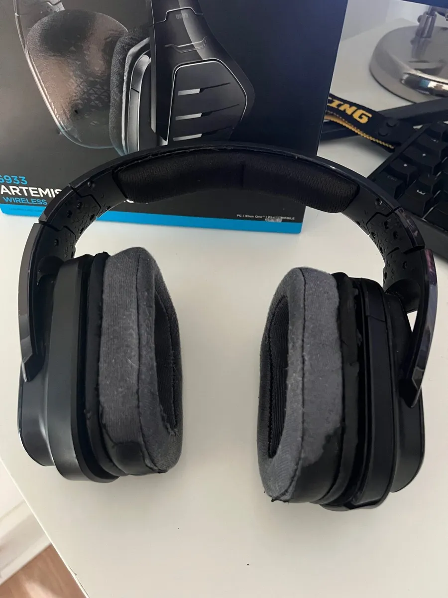 Logitech G933 Artemis Spectrum Wireless Headset - Image 4
