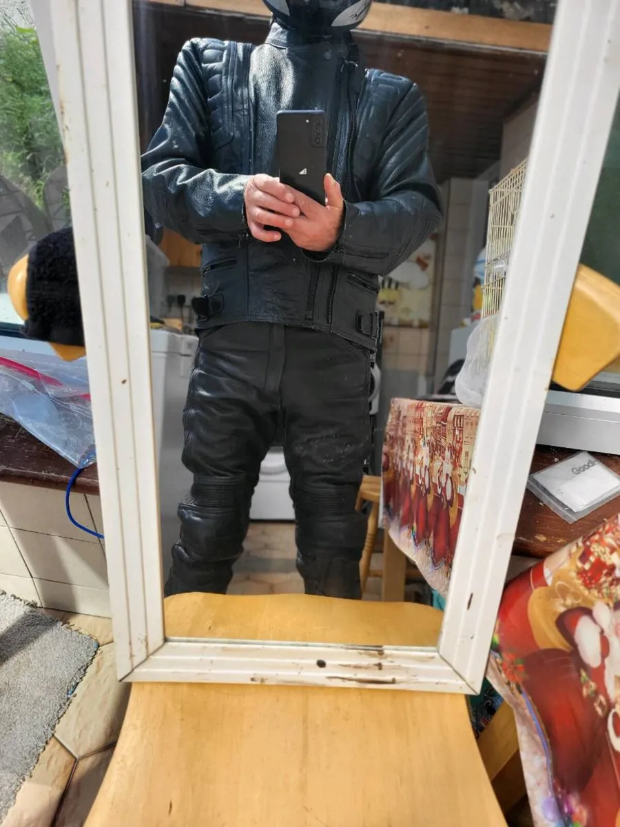 Motorcycle leather jacket - Image 3