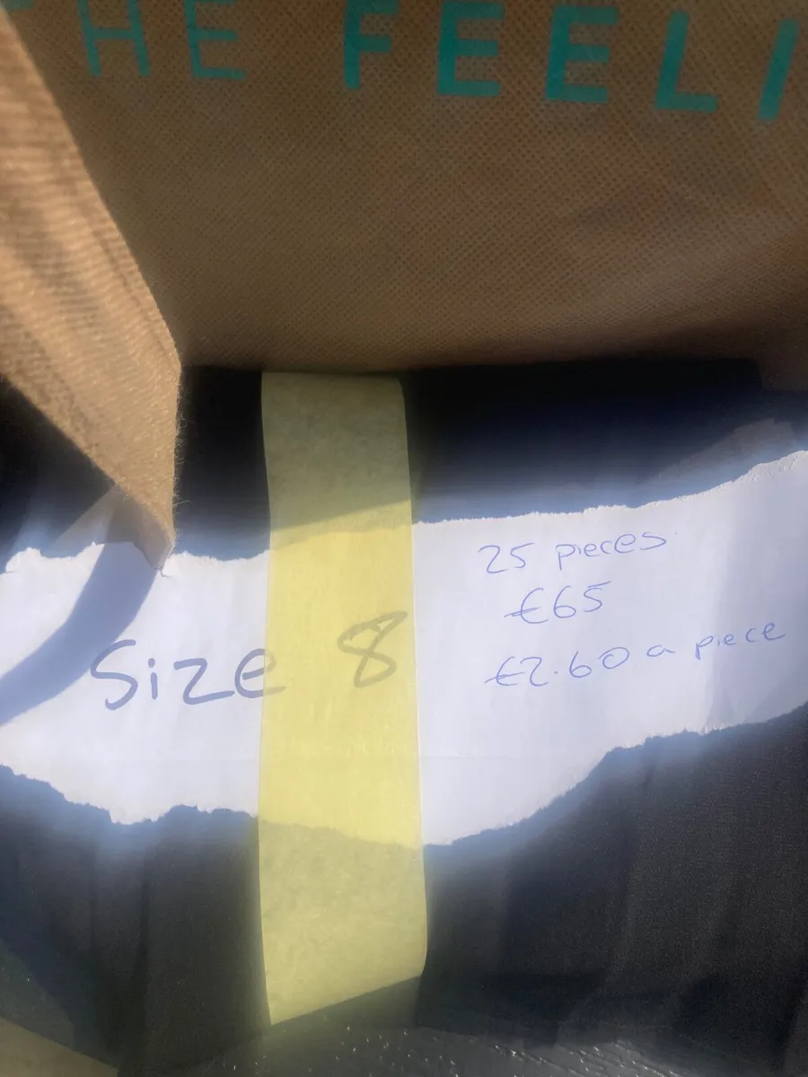MASSIVE RESELLER CLOTHING BUNDLE – SIZE 8 - Image 1