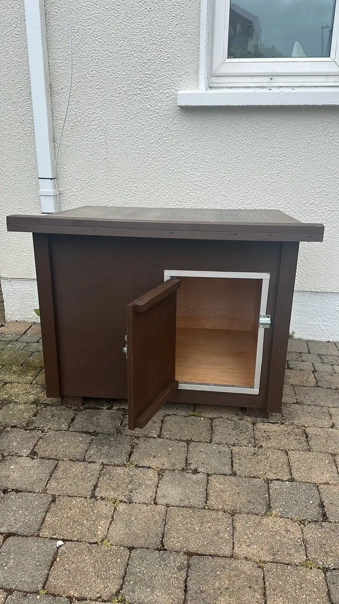 Dog kennel - Image 1