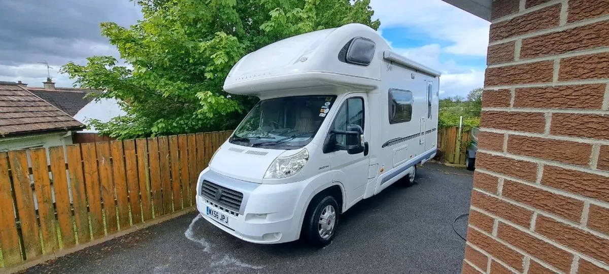 Motorhome - Image 4