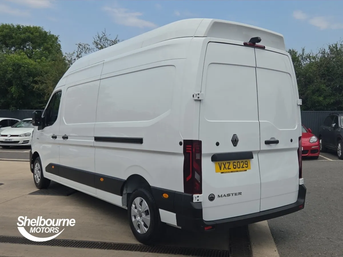 Renault Master Lwb Diesel Fwd Advance - Image 2