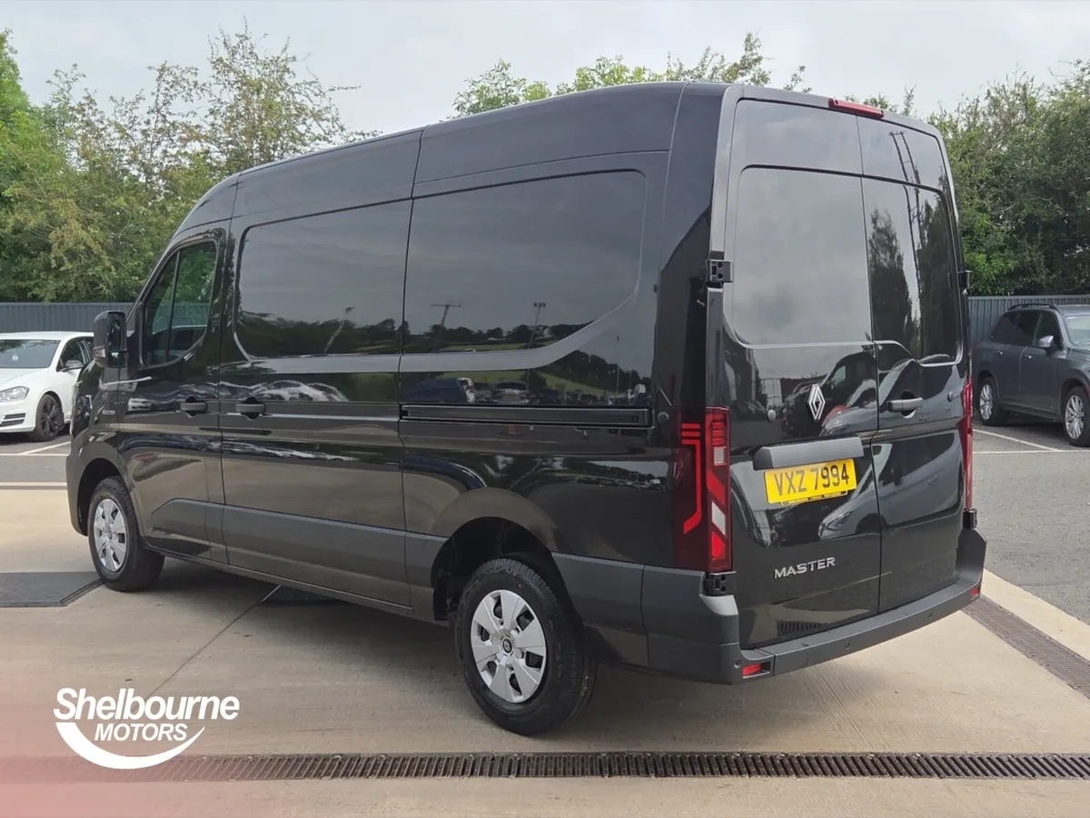 Renault Master Mwb Diesel Fwd Advance - Image 2