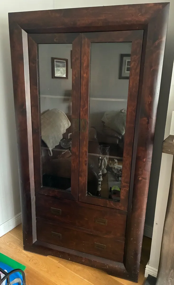 Display Cabinet - Image 1