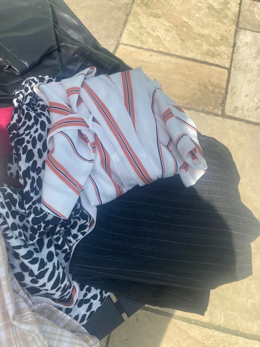 RESELLER BUNDLE – WOMEN’S CLOTHING SIZE 14/16 - Image 4