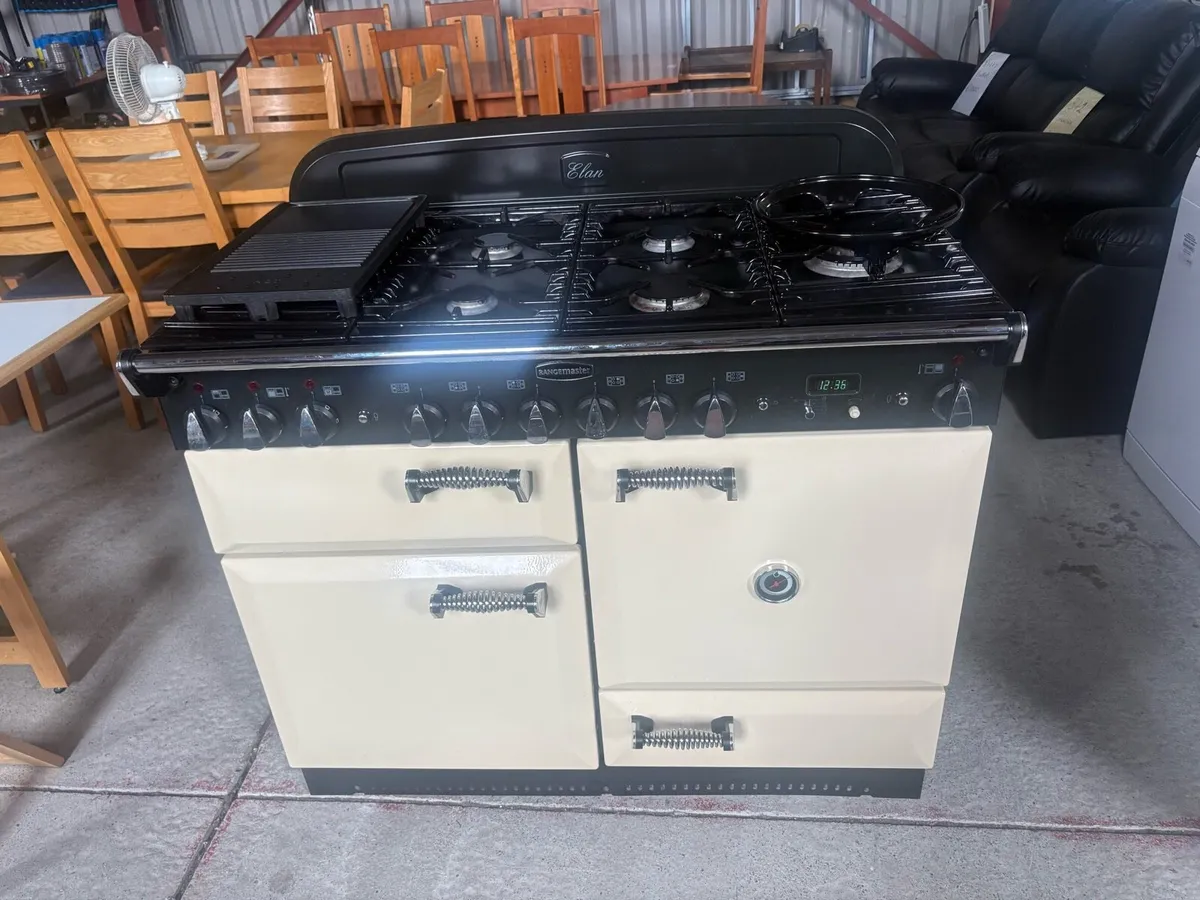 Range master cooker - Image 1