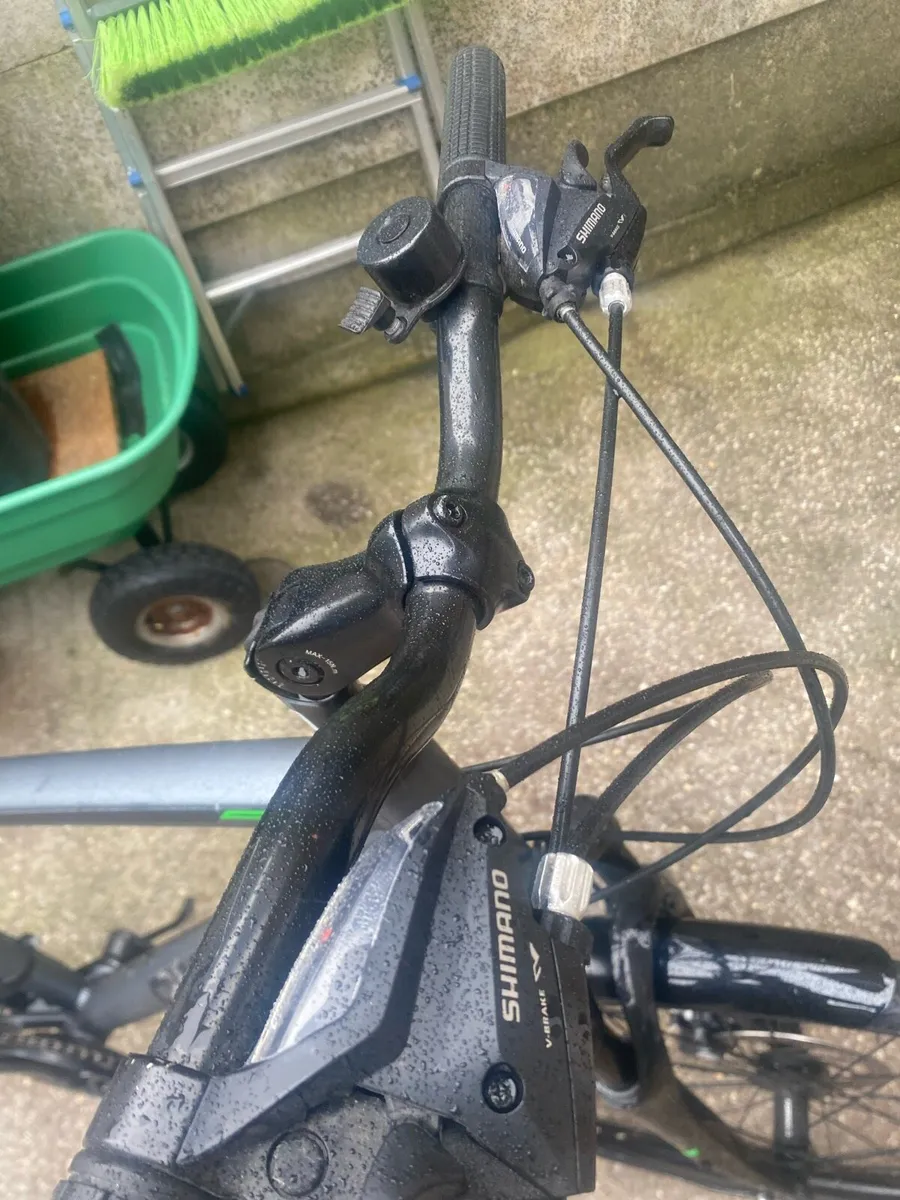 Moma Trekking pro Hybrid Bike 28 inches wheels - Image 2