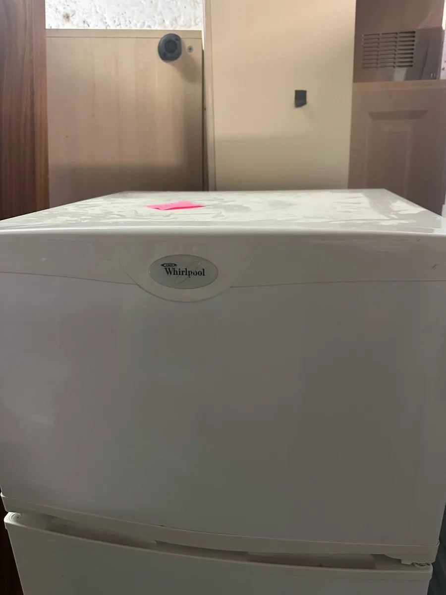 Whirpool Fridge Freezer - Image 4