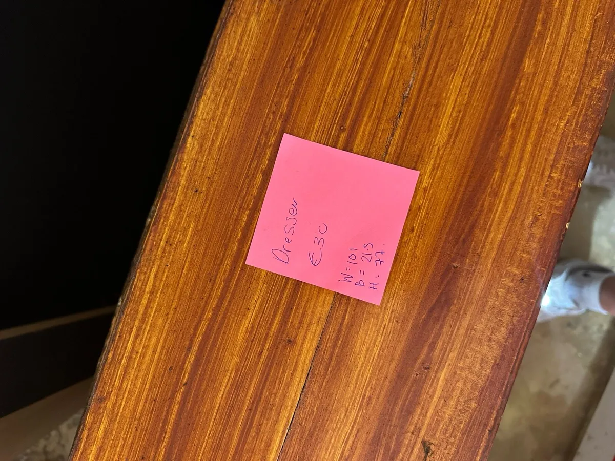 Hard wood Hall table - Image 3