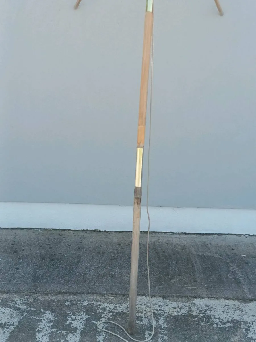 Wooden parrosol stand - Image 3