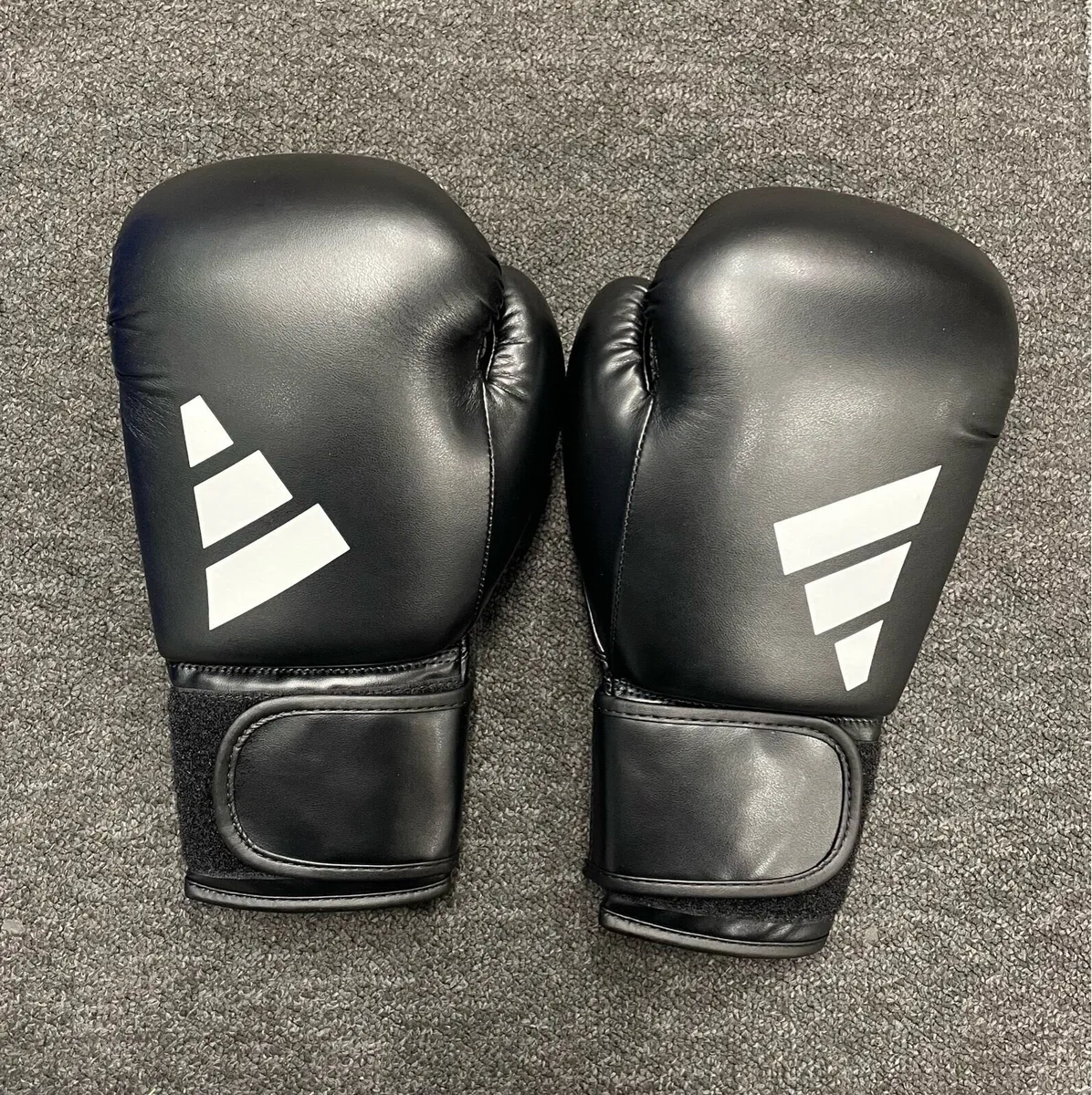 Addidas 14oz Gloves - Image 1