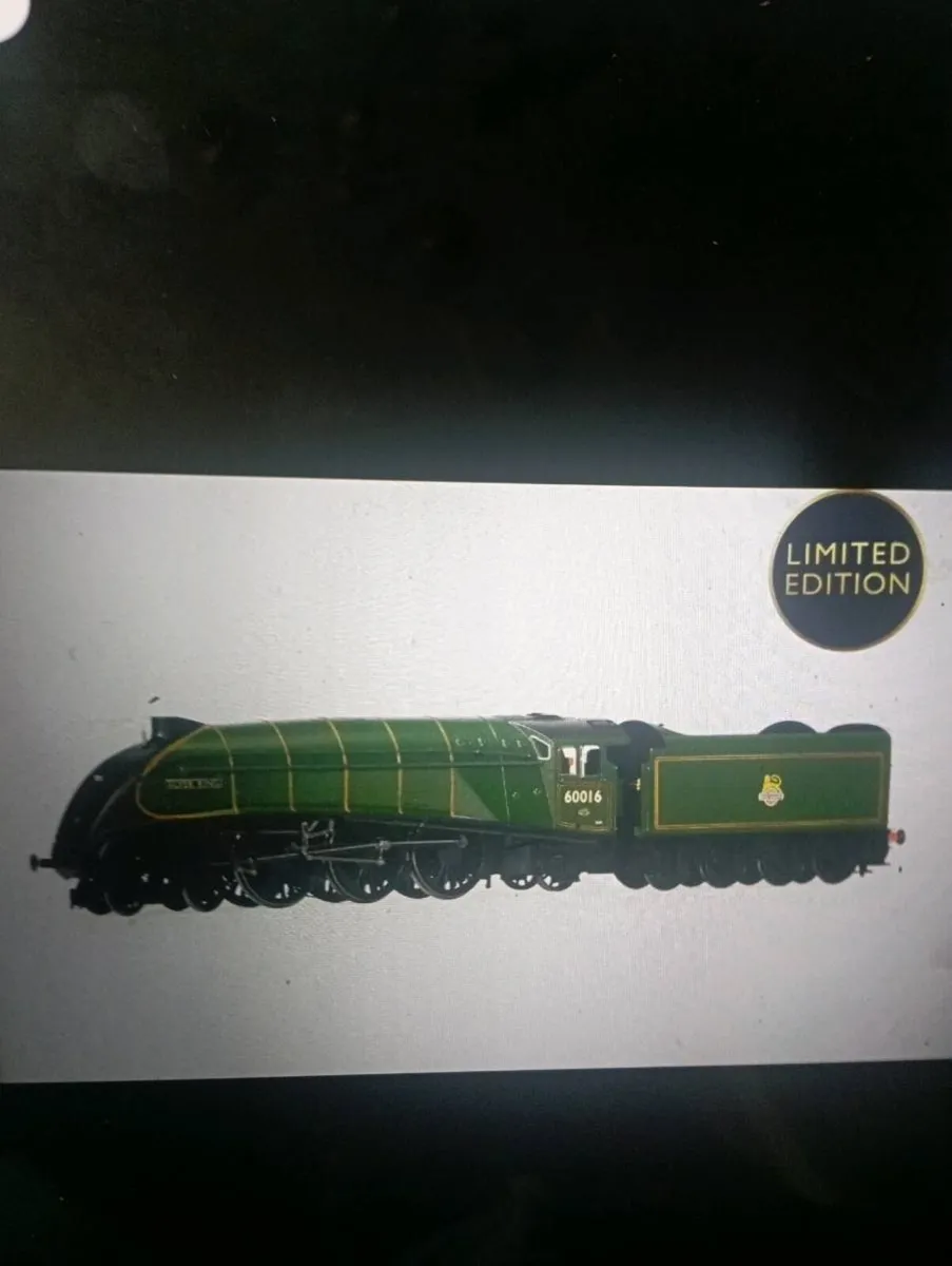 LIMITERD EDITIONE OO GAUGE SILVER KING LOCOMOTIVE - Image 1