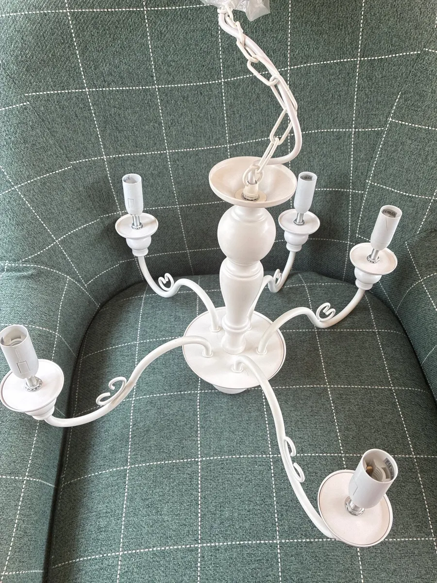 New Ceiling light plus bulbs in boxes - Image 3