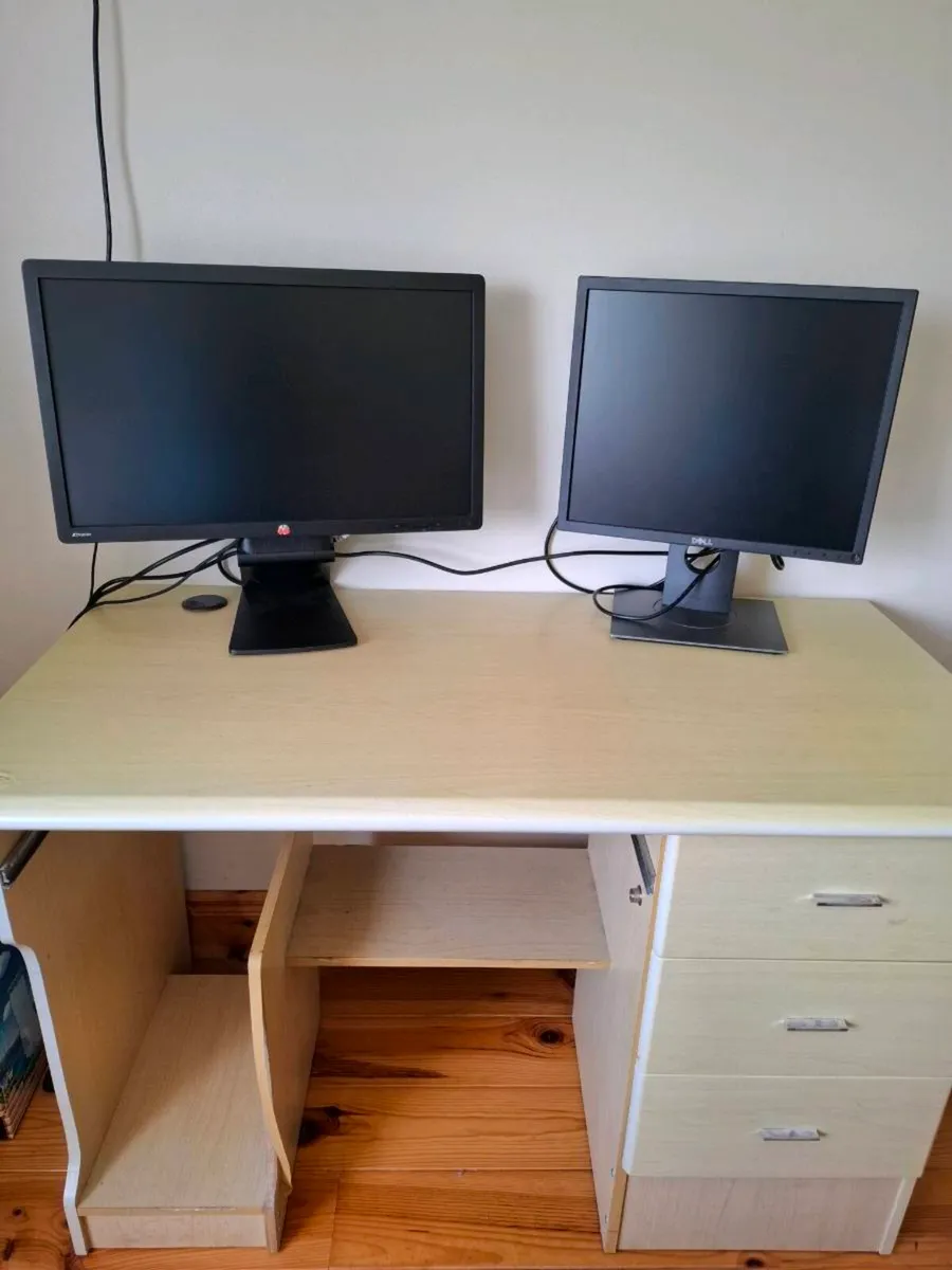 Computer Office Desk - Image 1