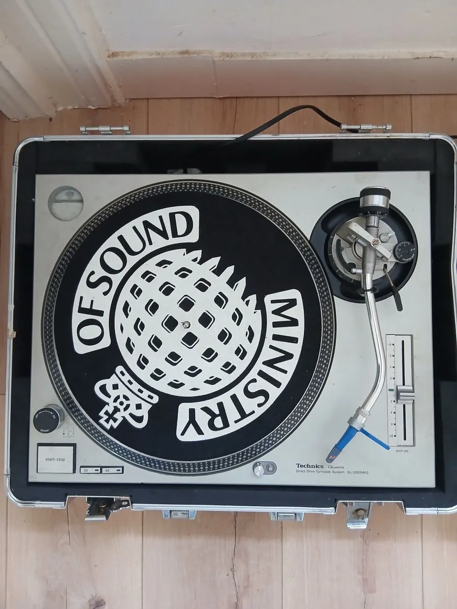 A pair of Silver technics 1200 mk2 - Image 3