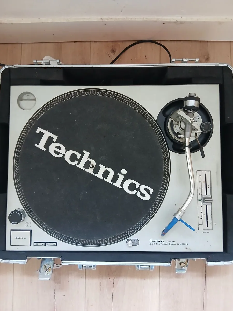 A pair of Silver technics 1200 mk2 - Image 4