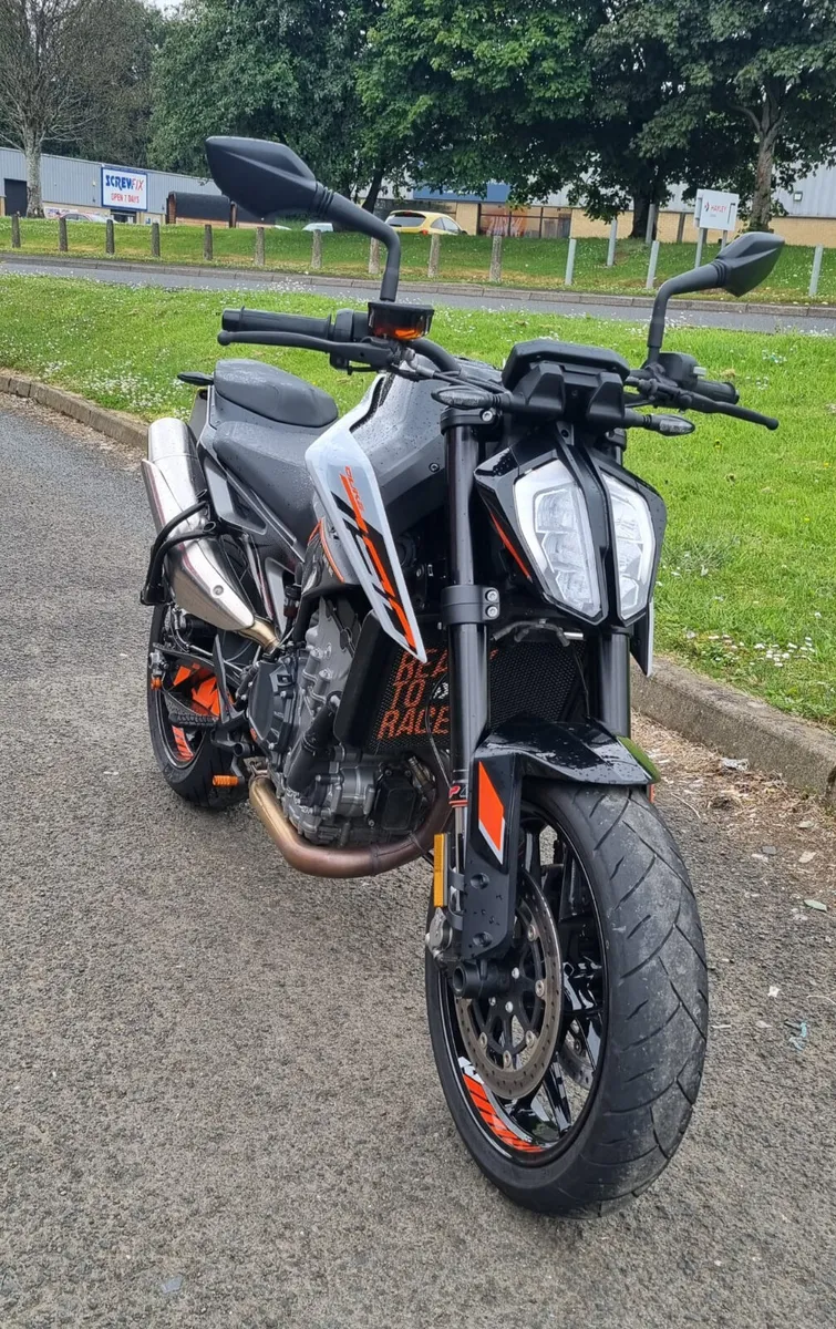 KTM 790 Duke - Image 2