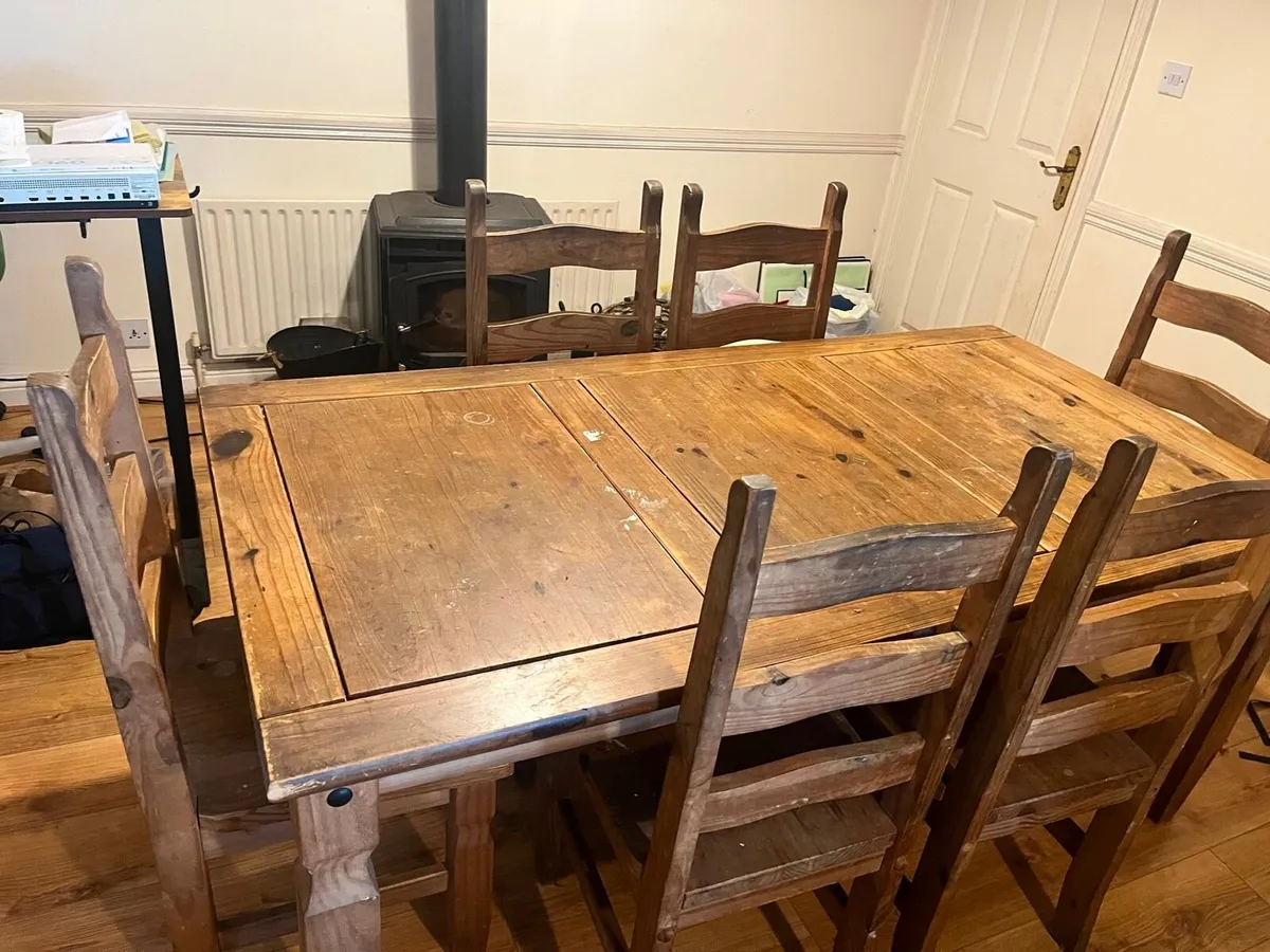 Solid wood table and chairs - Image 2