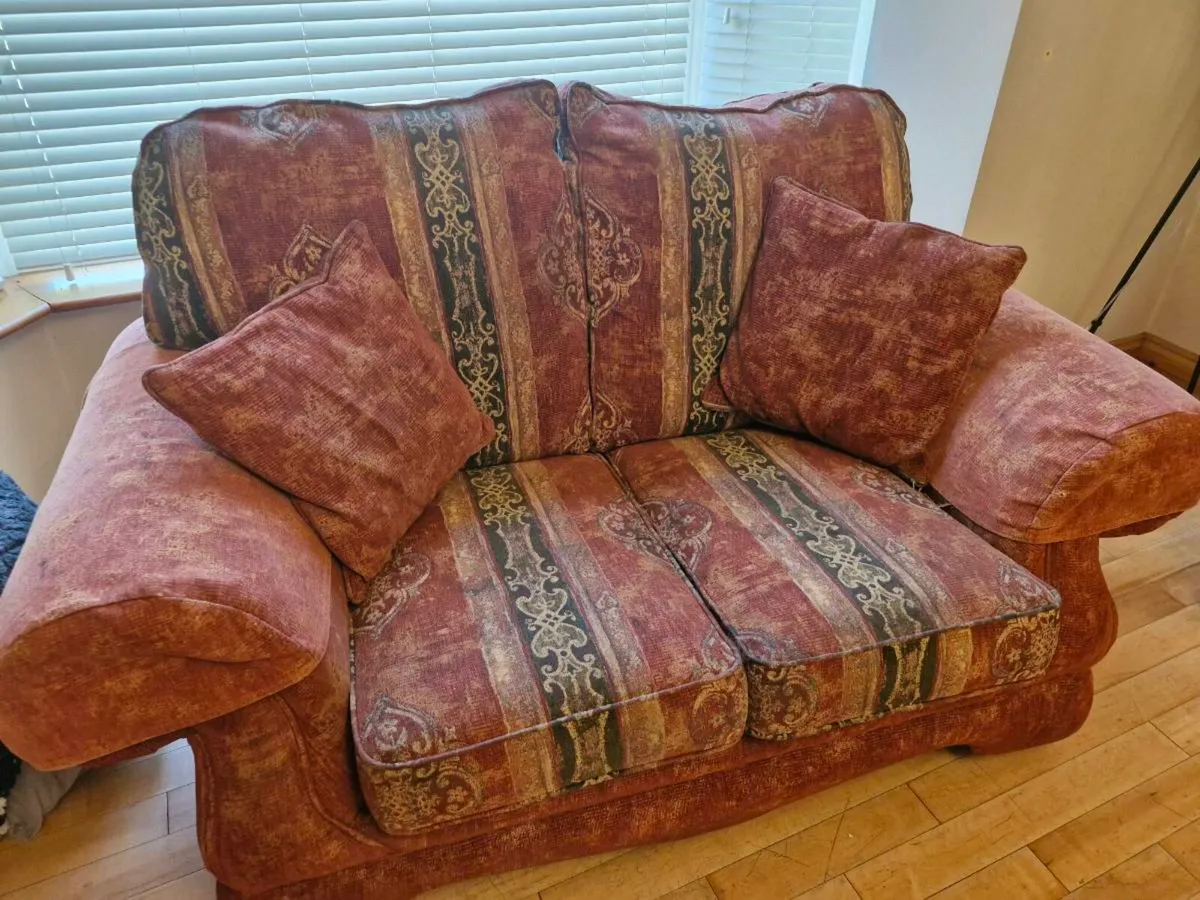 Handmade 3 + 2 seater sofas 670 ono - Image 4