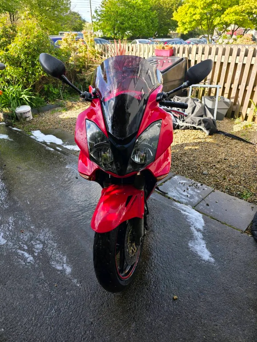 Honda vfr800 - Image 1