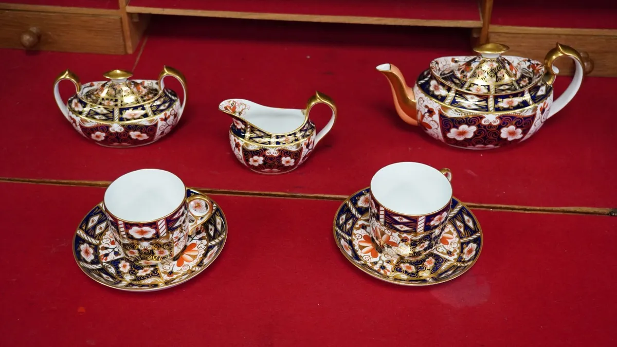 Royal Crown Derby - Image 2