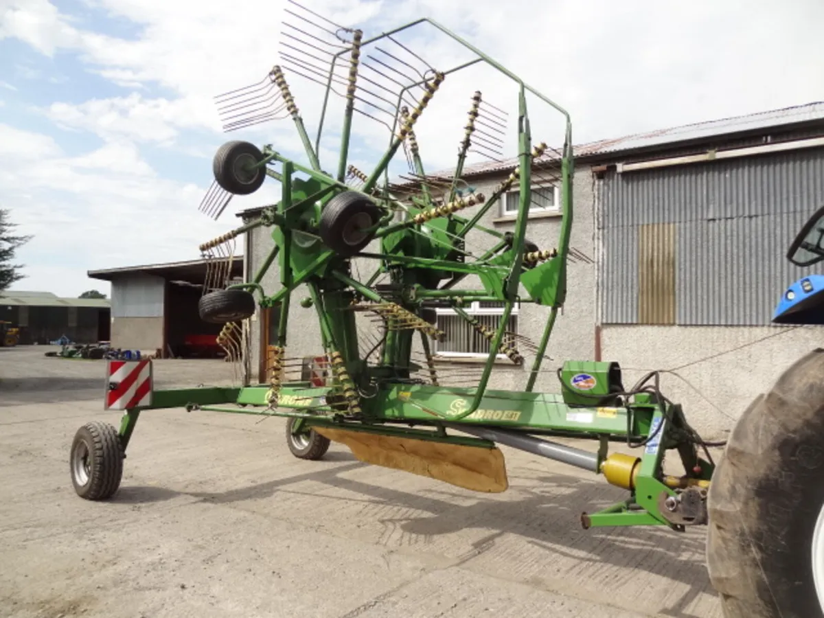 Krone Swadro 681E Twin Rotor Rake Immaculate - Image 1