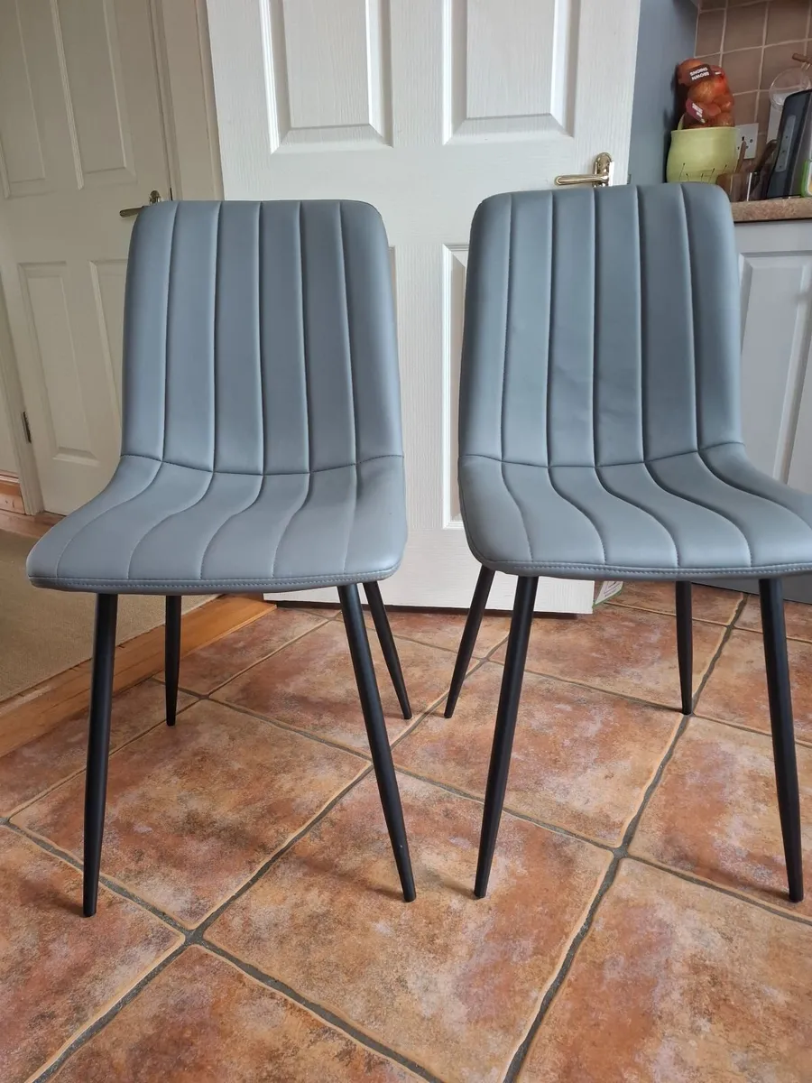 Dining chairs - Image 4