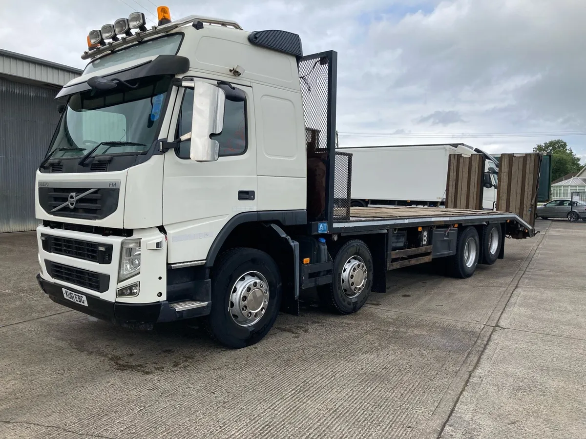 2011 Volvo FM 410 hp 8x2 Andover plant body - Image 2