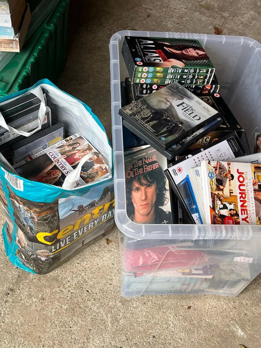 DVD’s, Jigsaw Puzzles & Books - Image 2