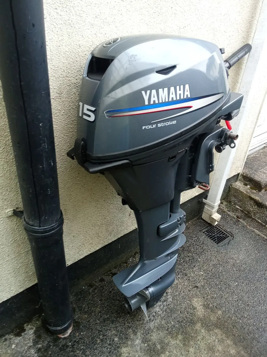 4-stroke outboard YAMAHA-15 hp - Image 1