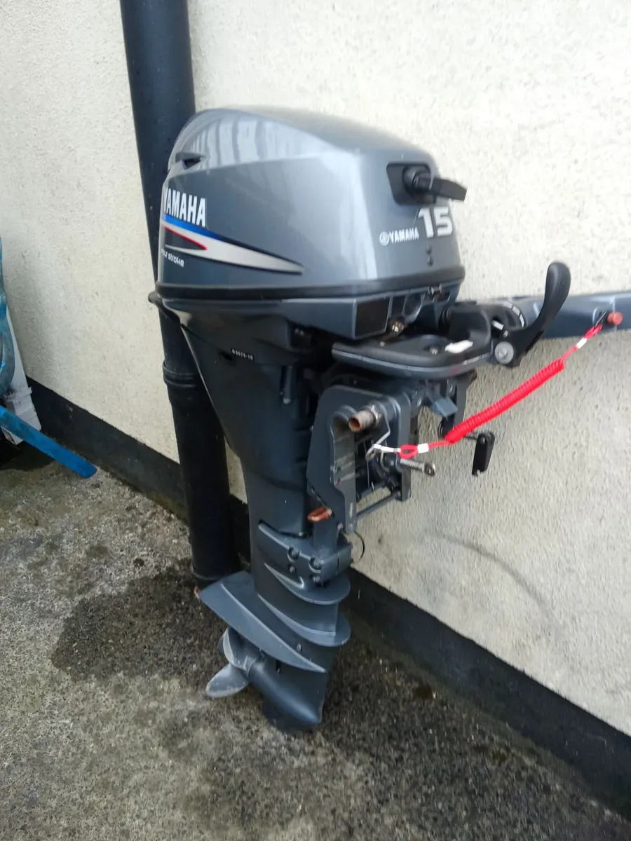 4-stroke outboard YAMAHA-15 hp - Image 2