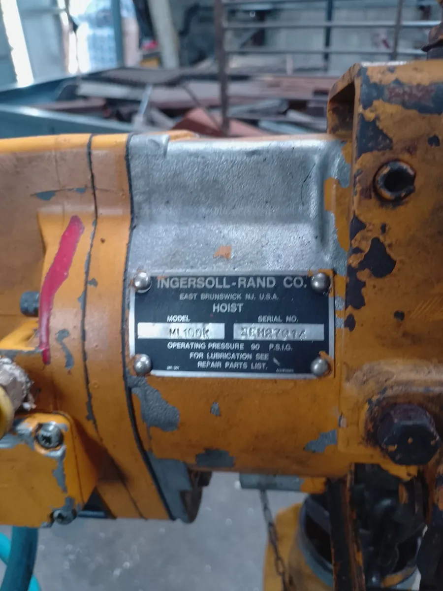 Air hoist - Image 1