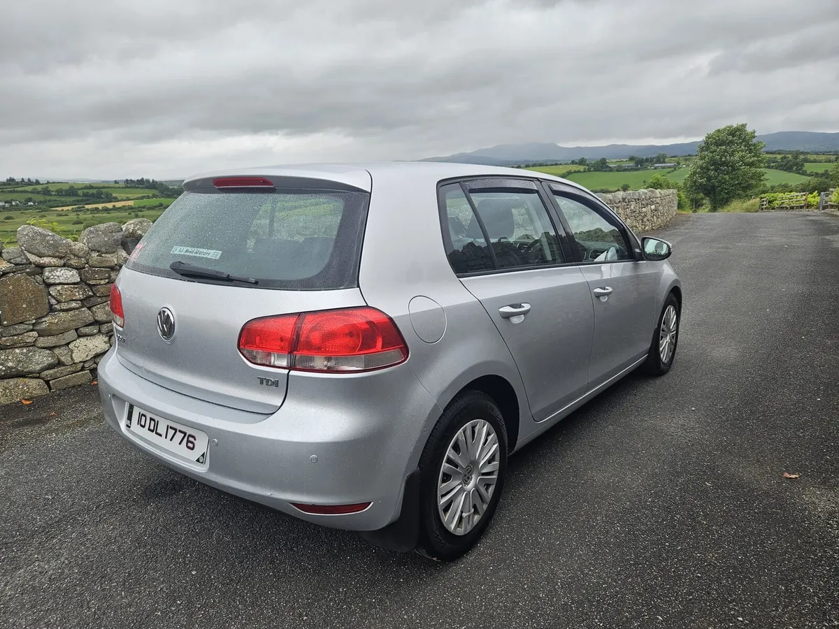 2010 golf - Image 2
