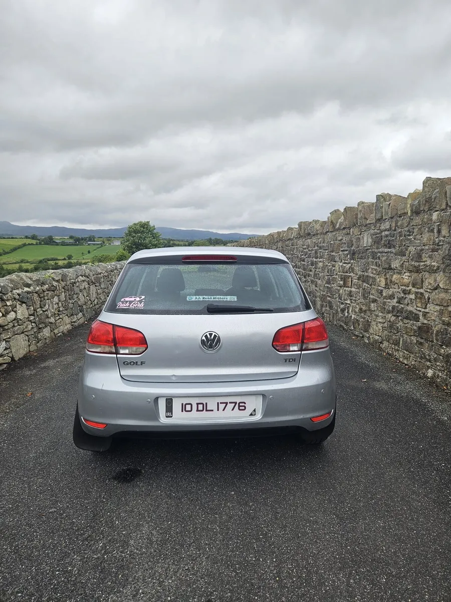 2010 golf - Image 3