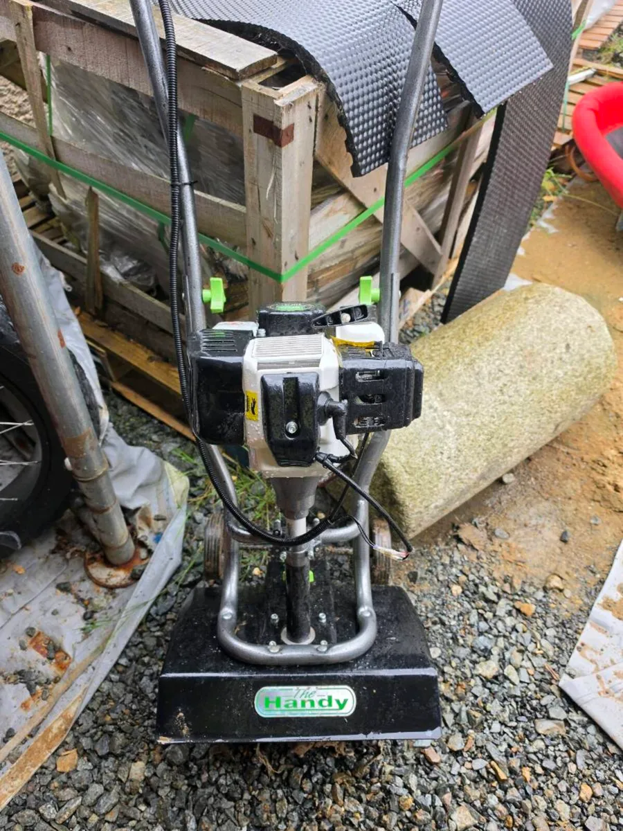 The Handy THPMT Petrol Tiller. Honda Rotavator - Image 2