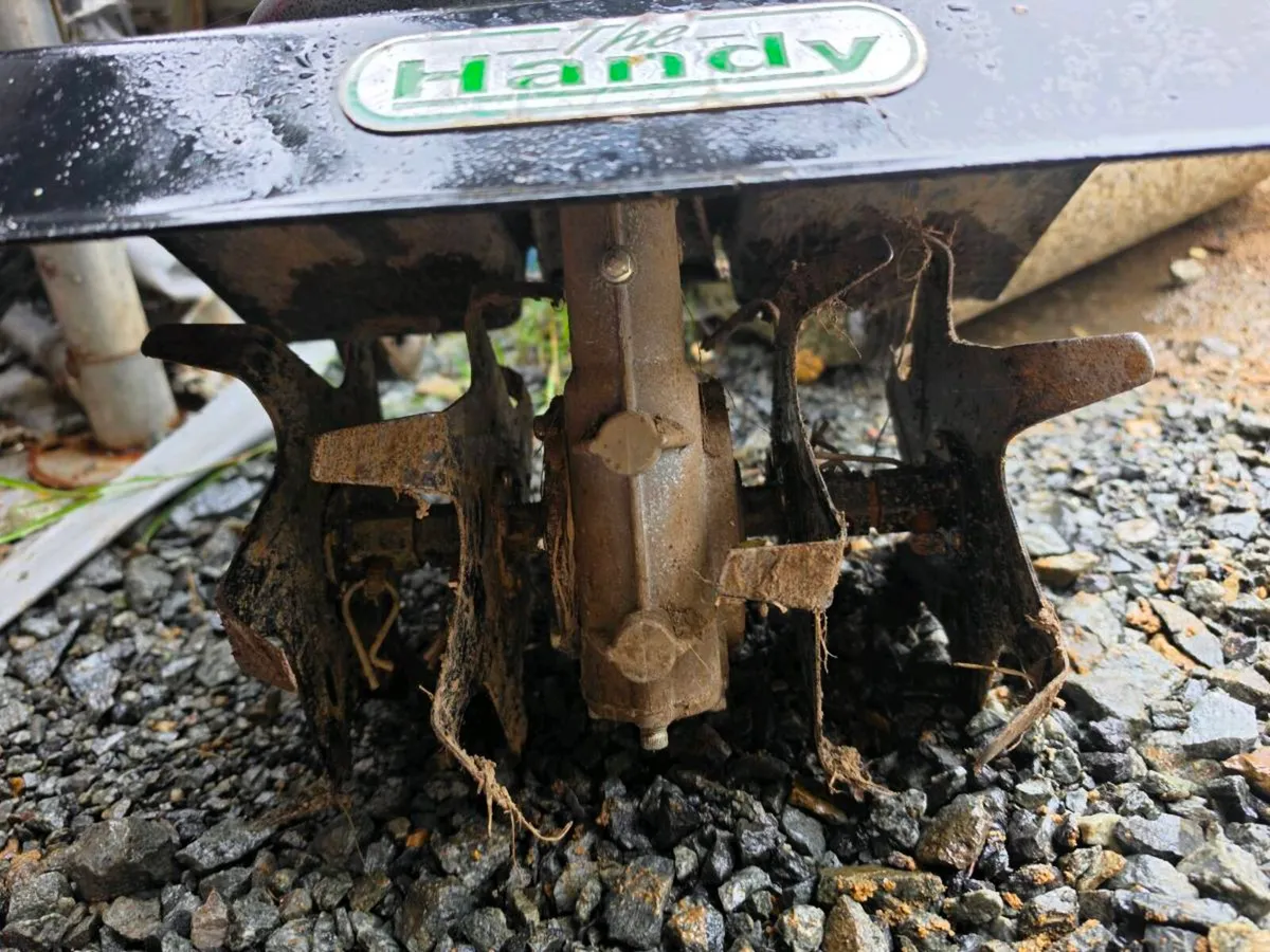 The Handy THPMT Petrol Tiller. Honda Rotavator - Image 4