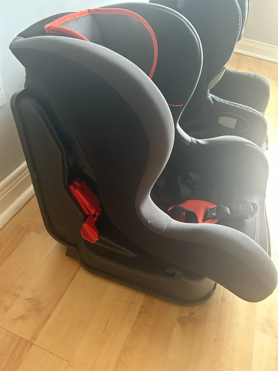 Mothercare Group 1 (9-18kg) Car Seat - Image 2