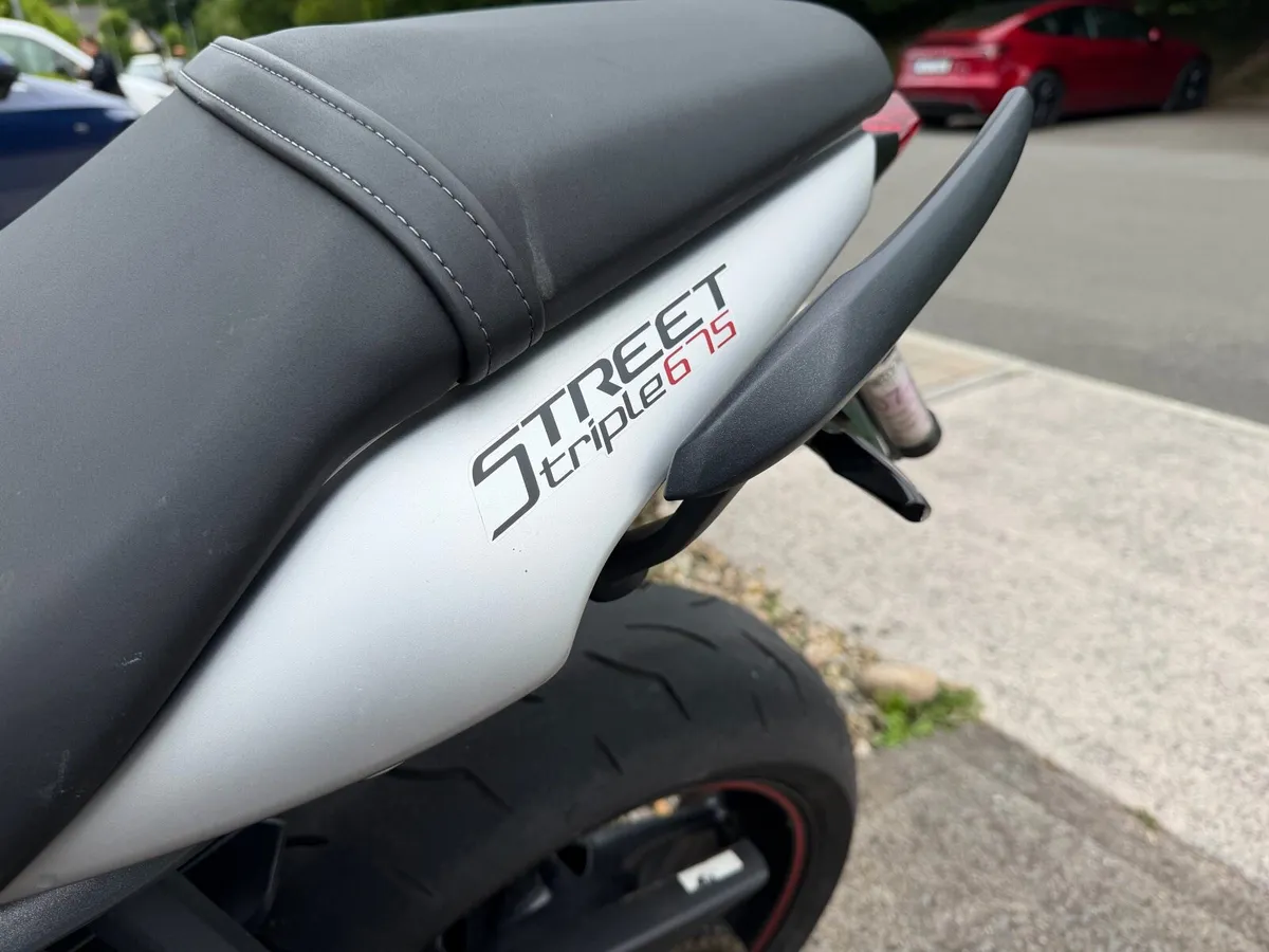 2016 Triumph Street Triple 675 | FSH - Image 4