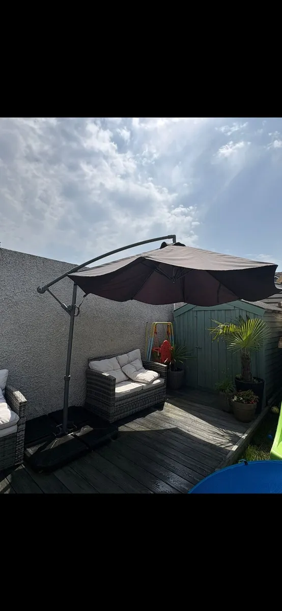 Large outdoor parasol umbrella - Image 2