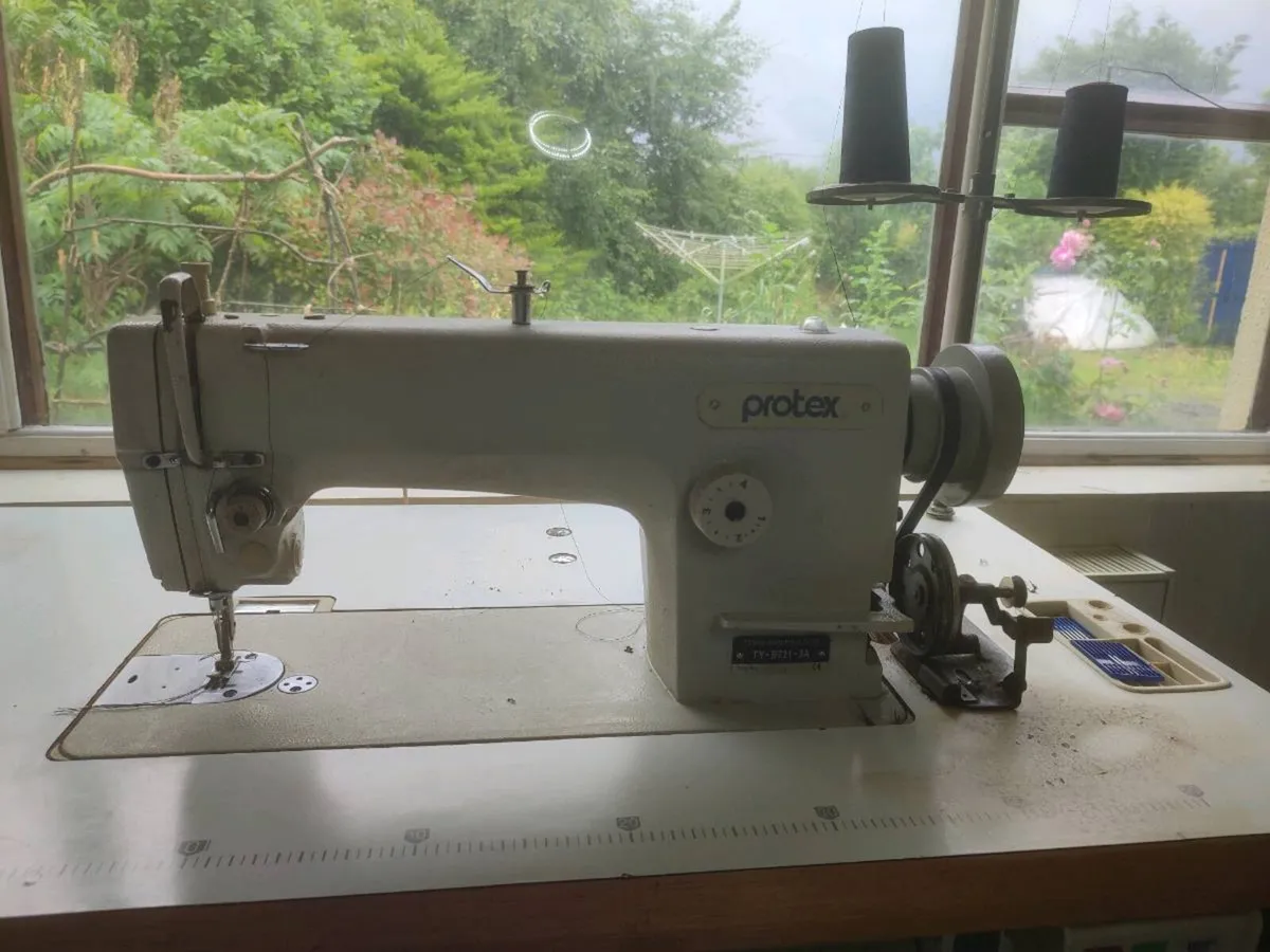 Sewing Machine industrial - Image 2